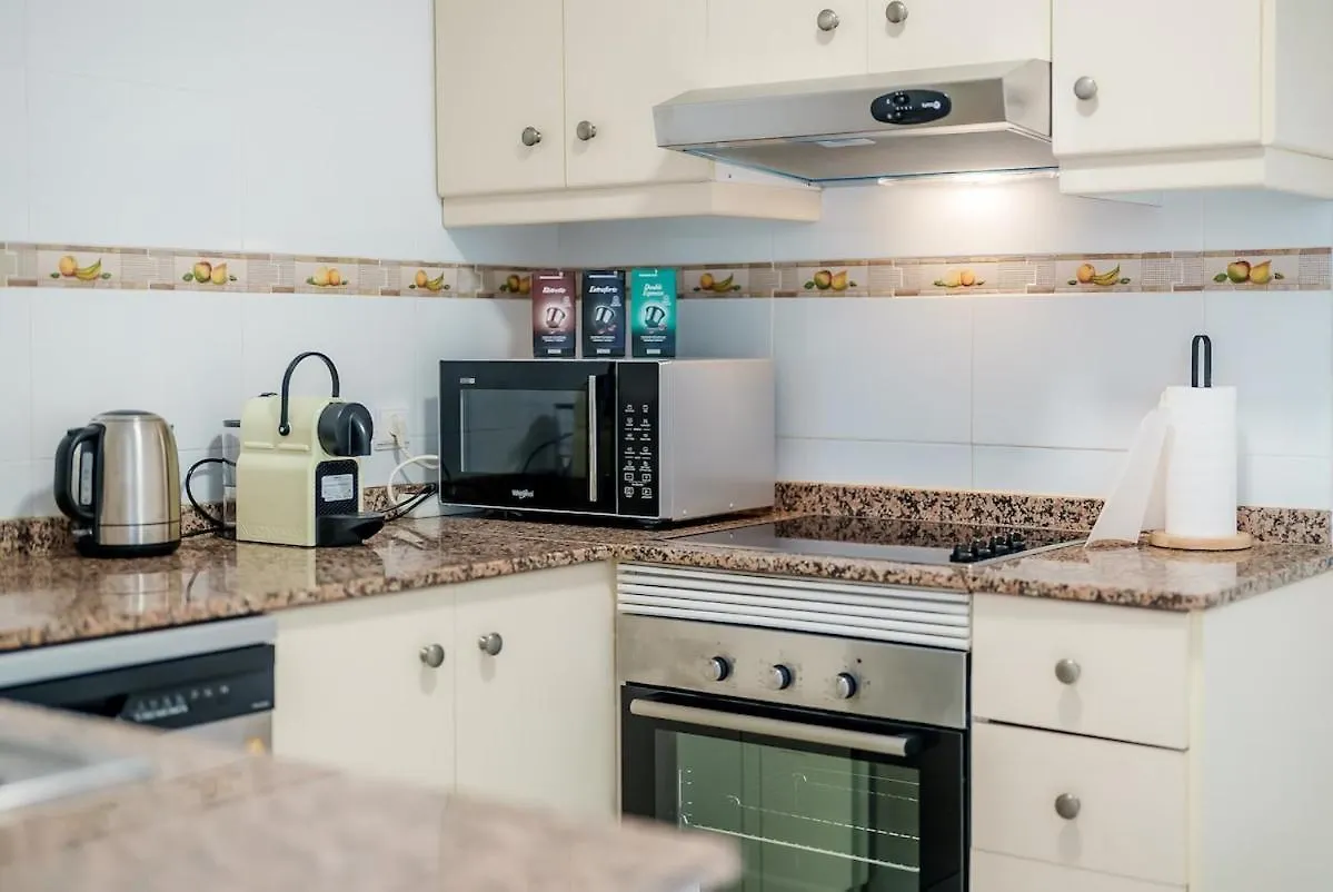 Casakara Apartment With Sea View Манилва