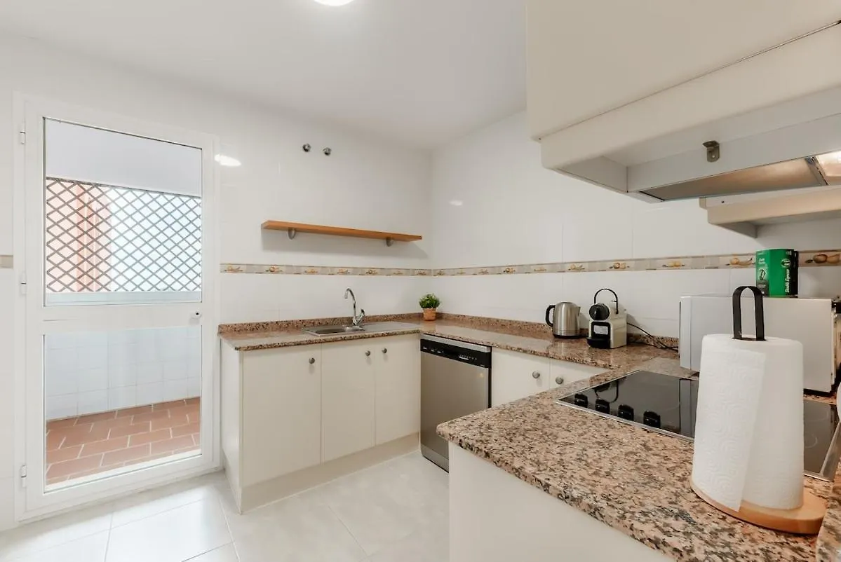 Casakara Apartment With Sea View Манилва